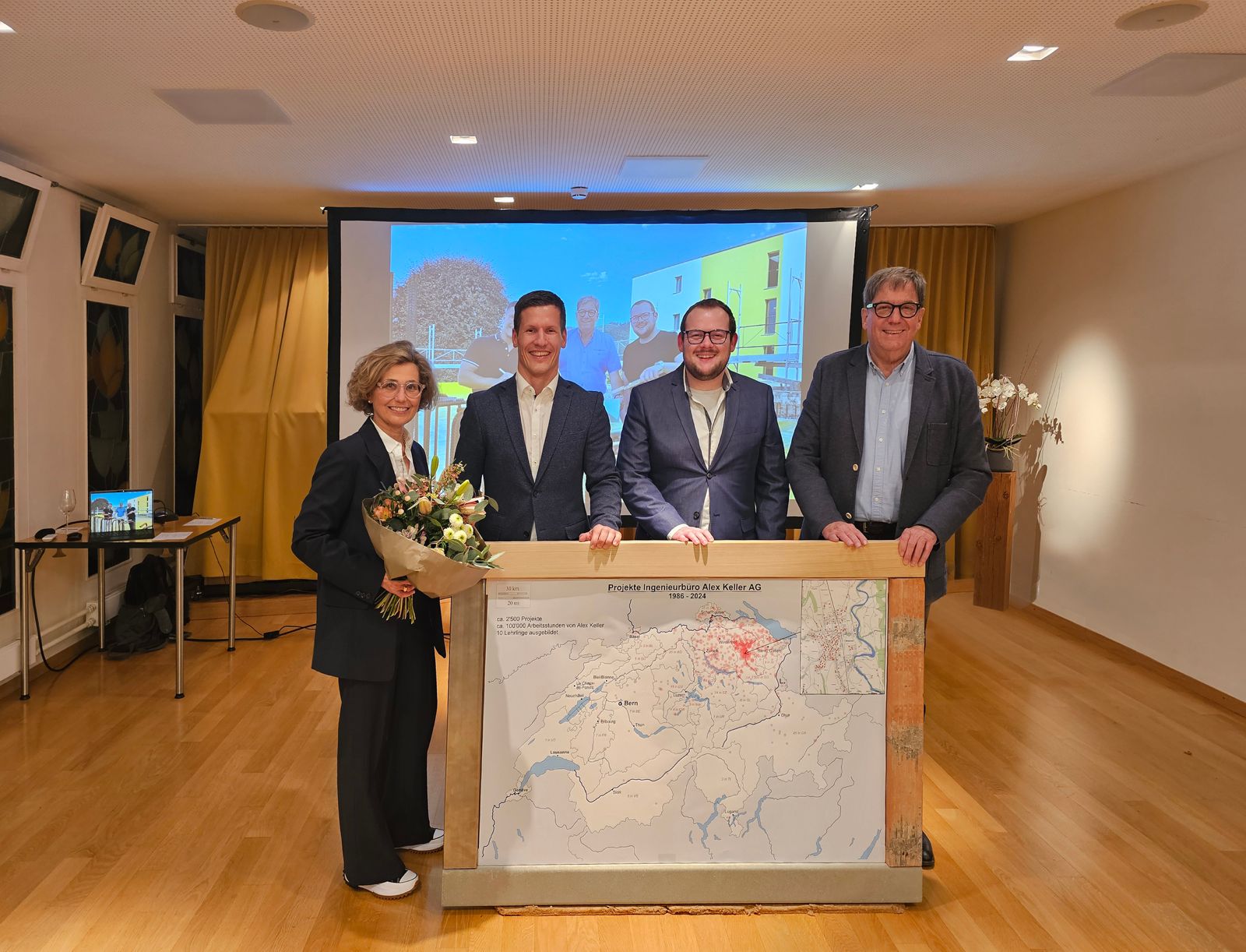 Foto vom Übergabe-Event